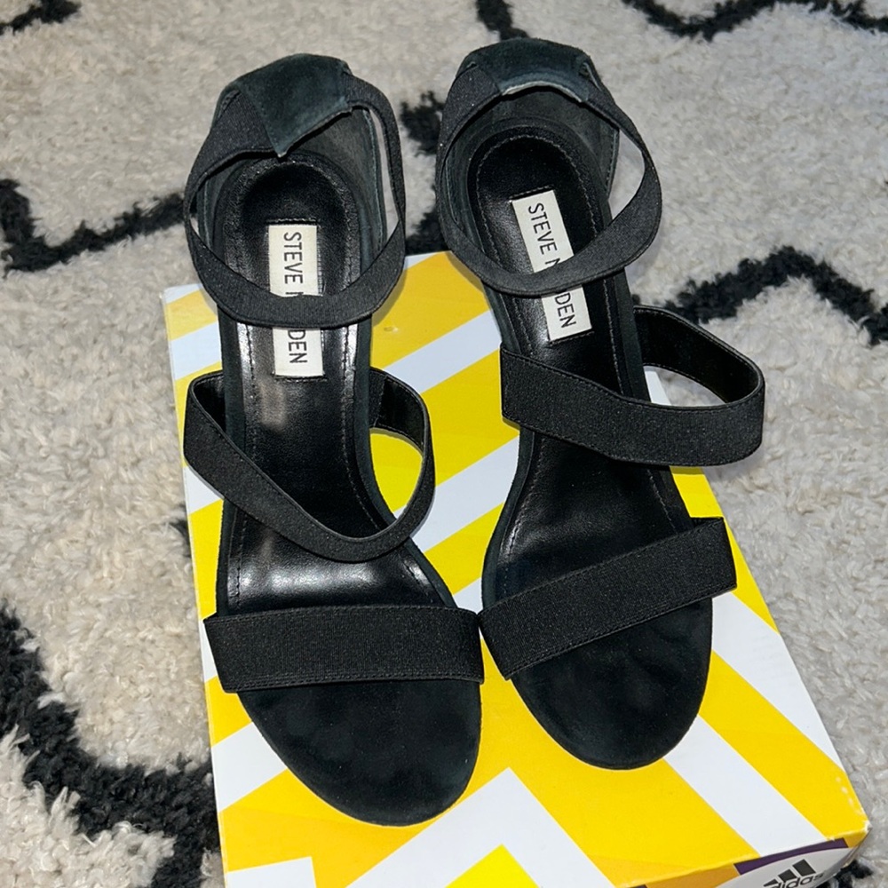 Steve Madden Strappy Heels Size 7.5